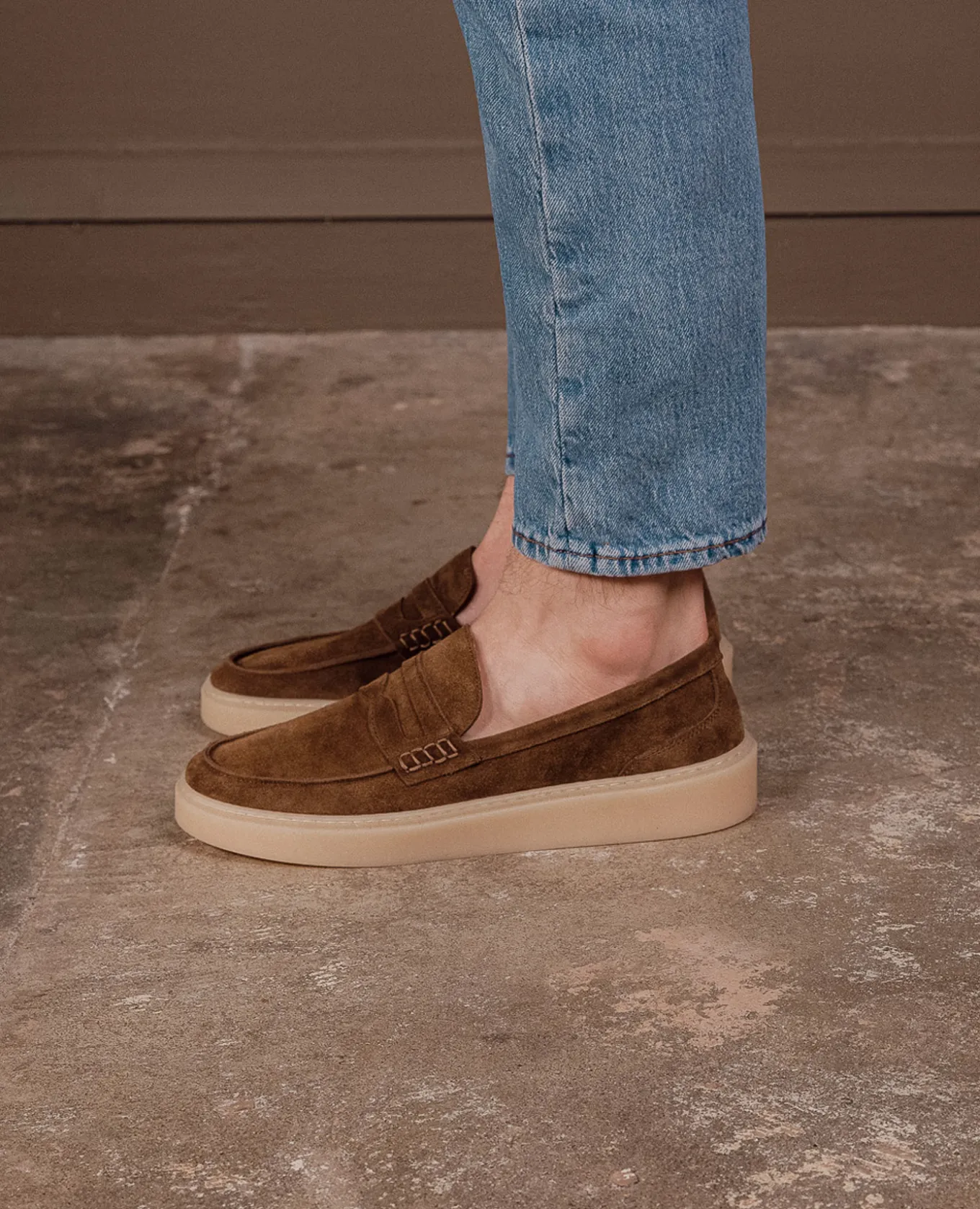 DEBONAIR Mocassins Croûte Velours Tabac Homme